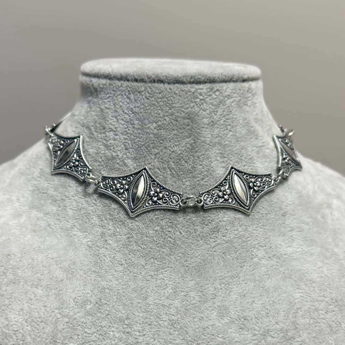 Ethnic Fashion Wear For Women - Naszyjnik choker w stylu hip hop