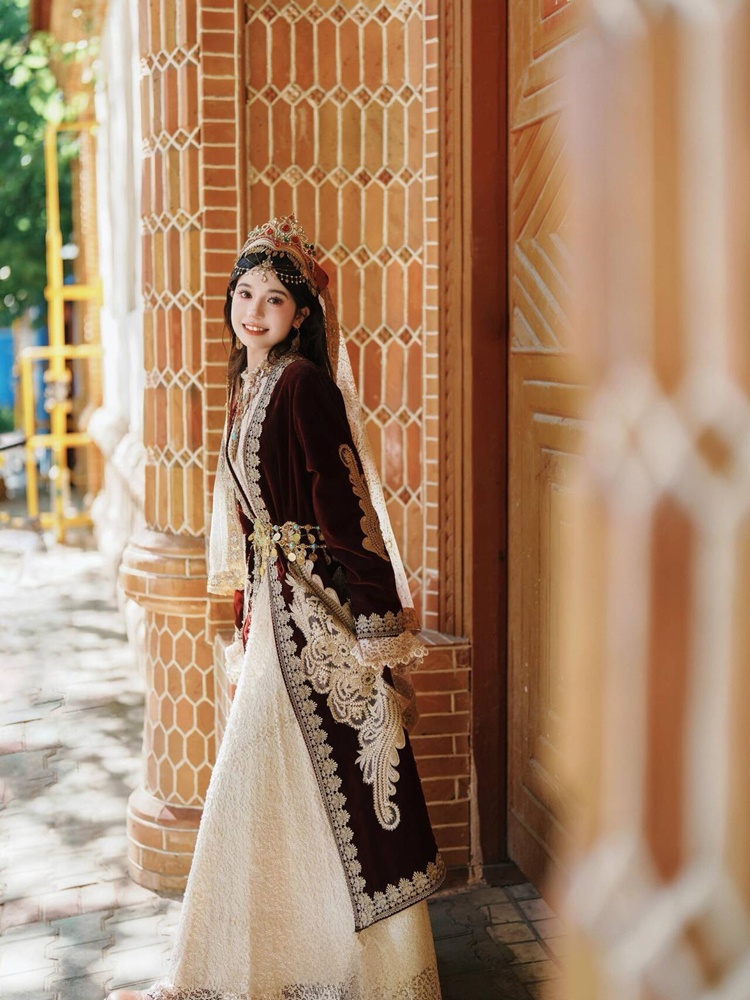 Nowa odzież etniczna Ujgurów,  – Ethnic Clothing & Online Fashion Store Khaadi Pk recenzja i cena